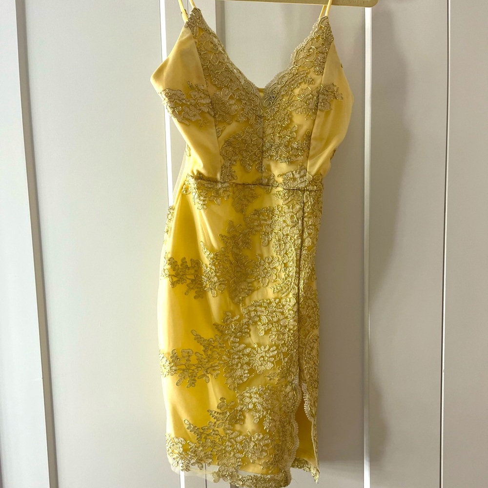 Yellow Windsor cocktail dress